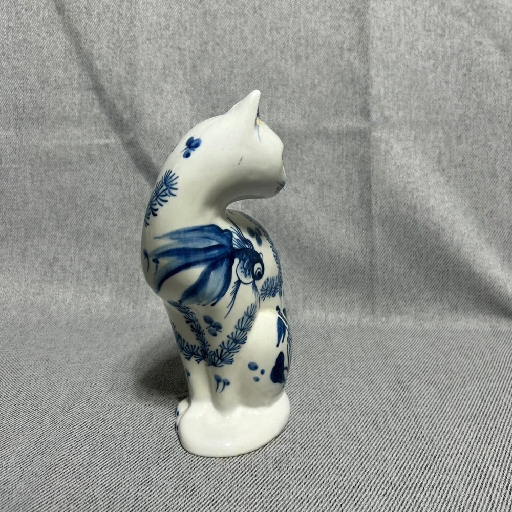 Blue White Porcelain Cat Figurine 8.5
